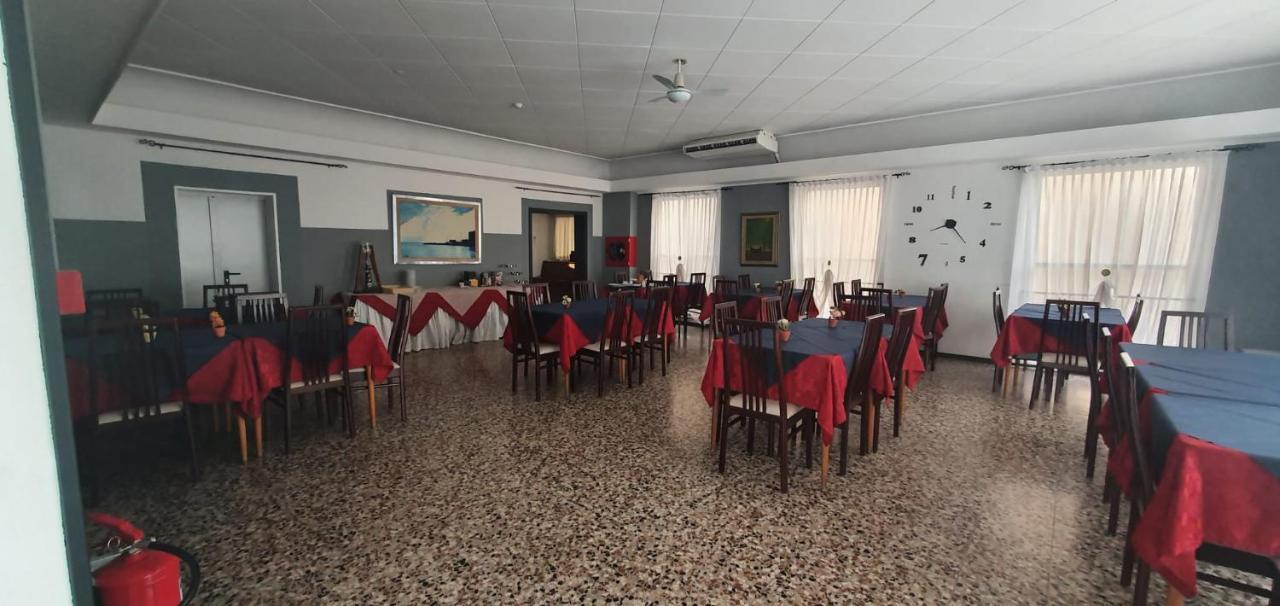 Hotel Venus Rimini Bagian luar foto