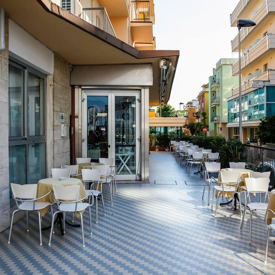 Hotel Venus Rimini Bagian luar foto